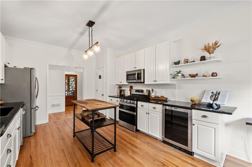 536 Oakview Road Decatur, GA 30030 - Photo 9 of 52