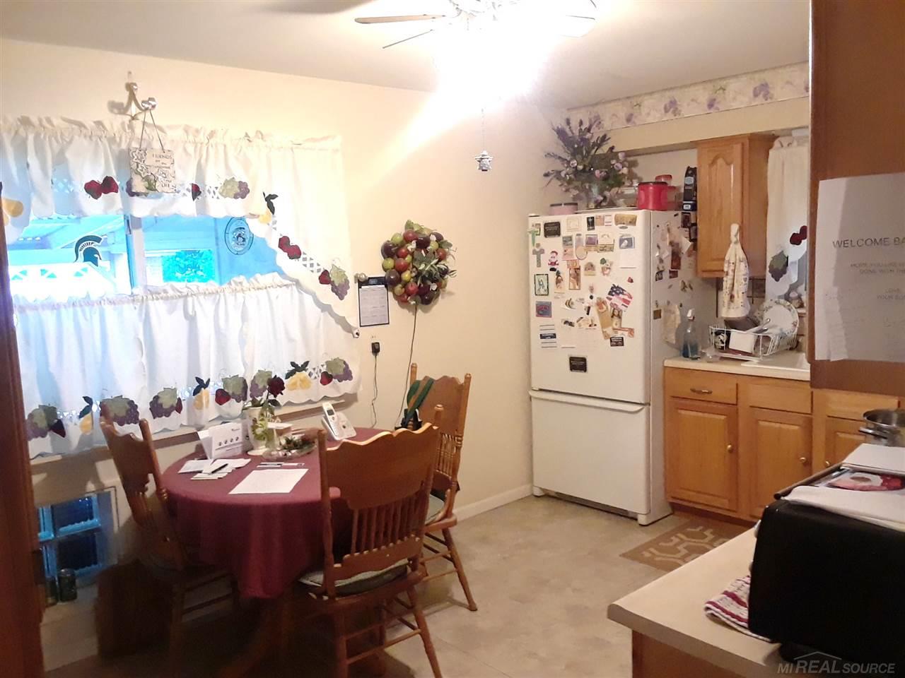 32544 Bunert Road Warren, MI 48088 - Photo 13 of 25 31351677-12.JPG