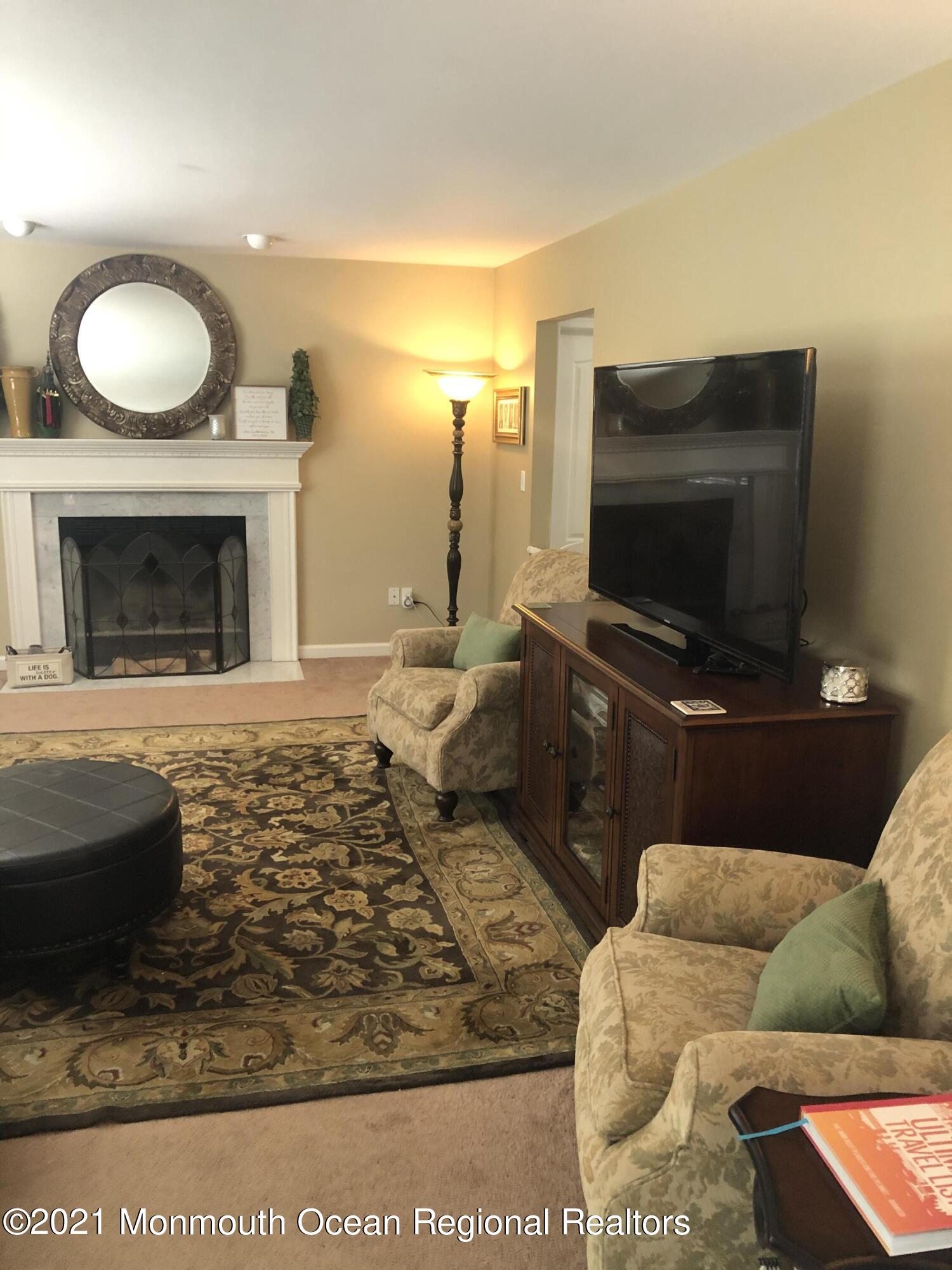 343 Murray Drive Jackson, NJ 08527 - Photo 15 of 19 IMG_1884 - Copy - Copy - Copy