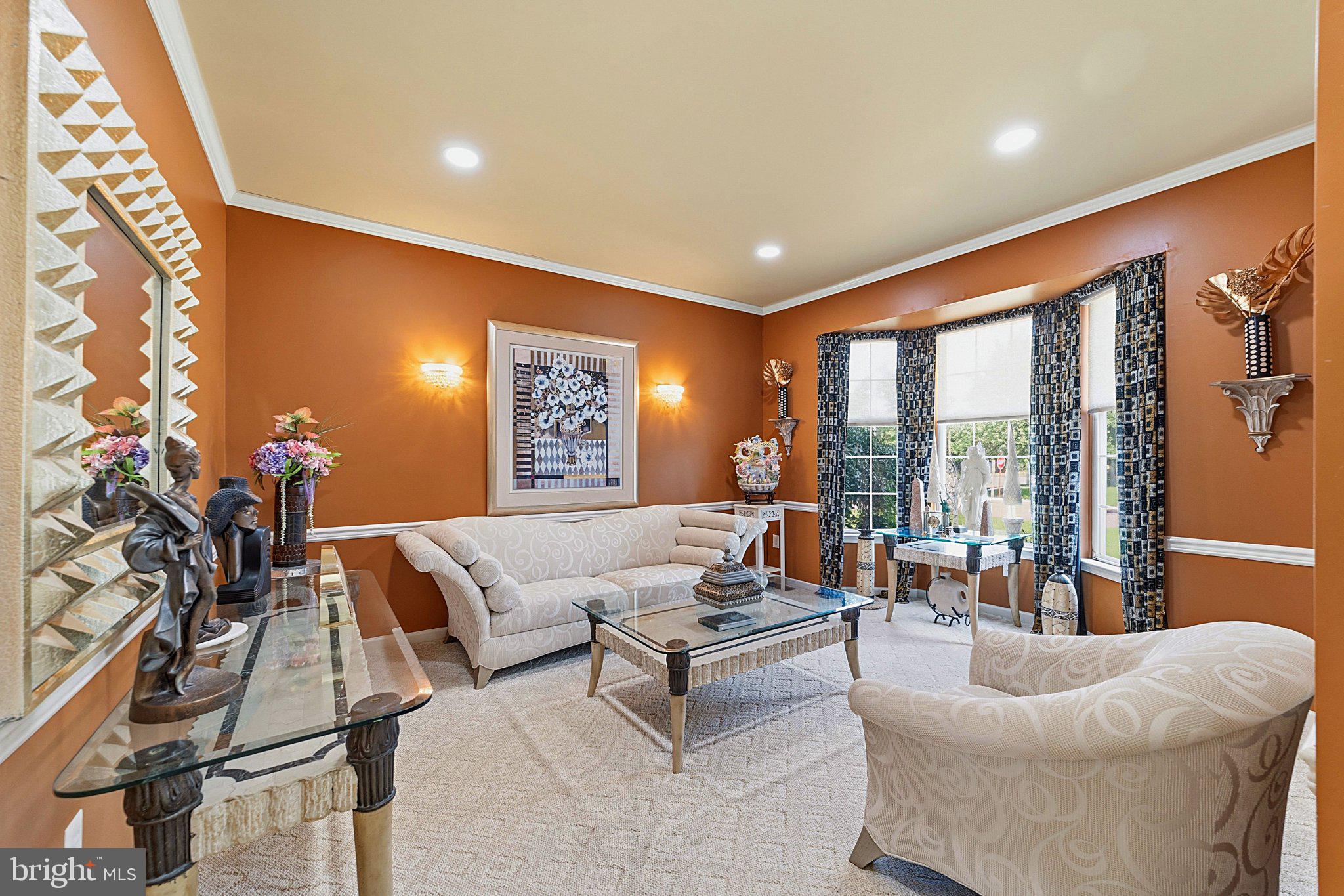 537 Riggs Avenue Berlin, NJ 08009 - Photo 16 of 32 Elegant living space with warm hues.