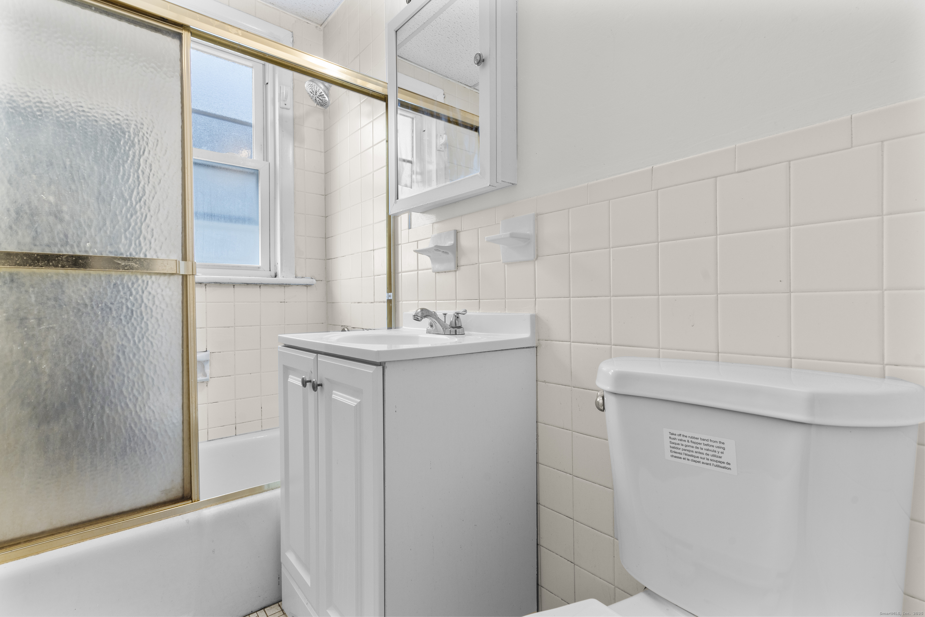 448 Exeter Street, Unit 2 Bridgeport, CT 06606 - Photo 4 of 20