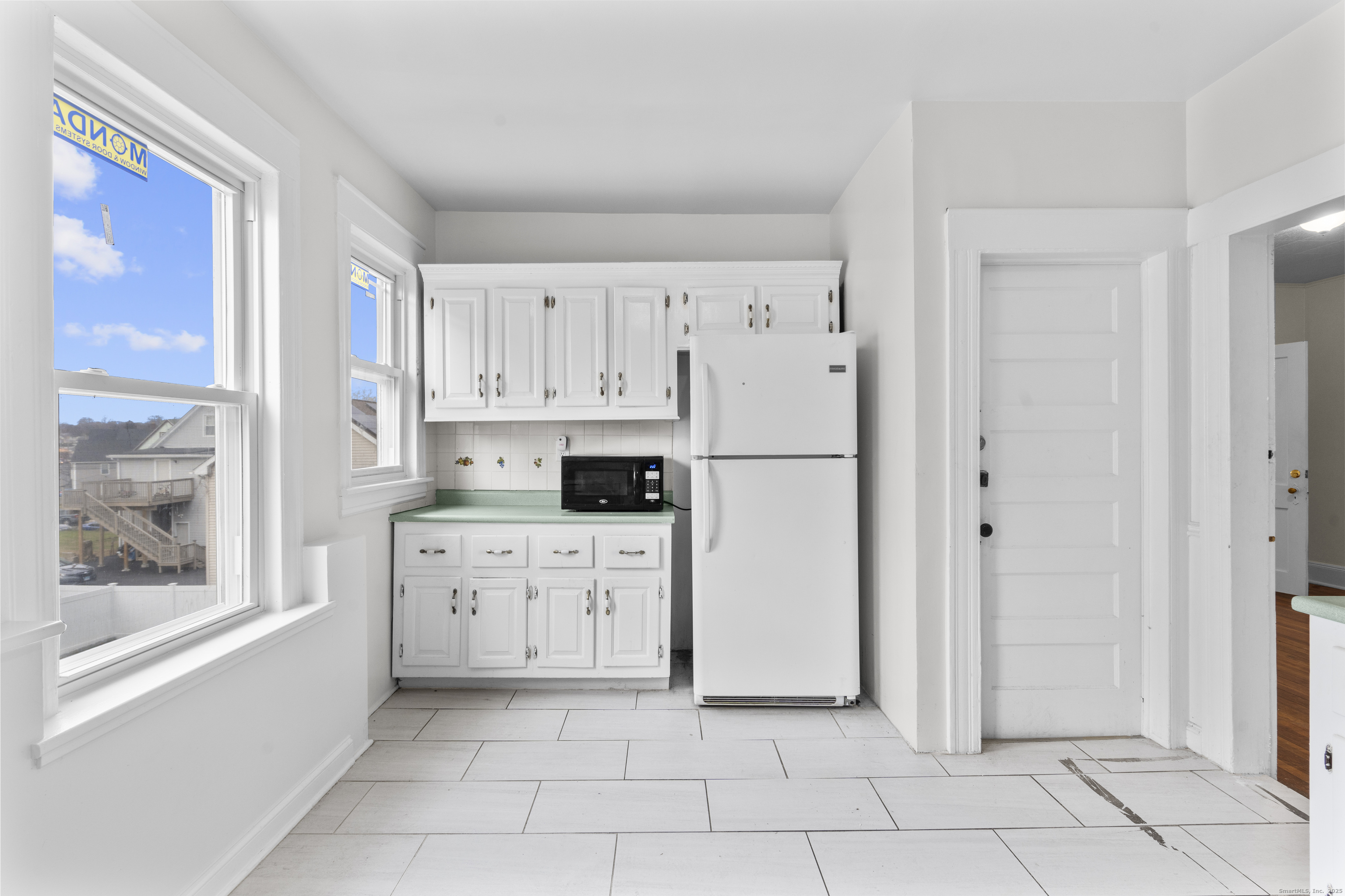 448 Exeter Street, Unit 2 Bridgeport, CT 06606 - Photo 7 of 20