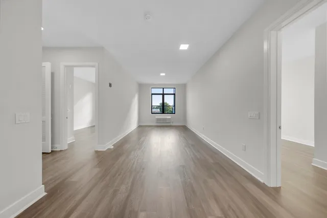 $3,700 | 121 34th Street, Unit 311, Union City, NJ 07087