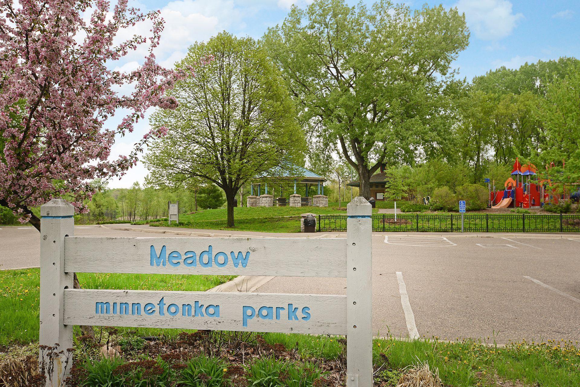 2301 Platwood Road Minnetonka, MN 55305 - Photo 56 of 58