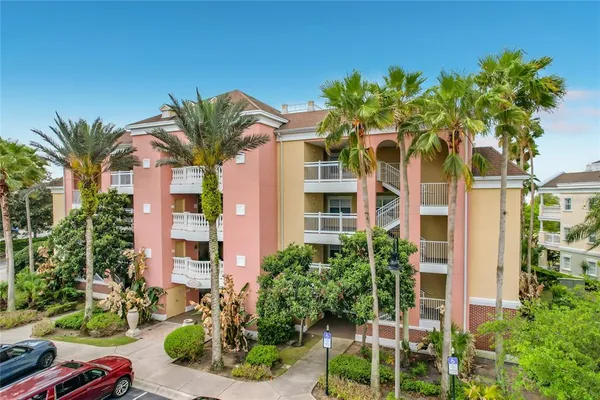 $330,000 | 1116 Sunset View Circle, Unit 304, Reunion, FL 34747