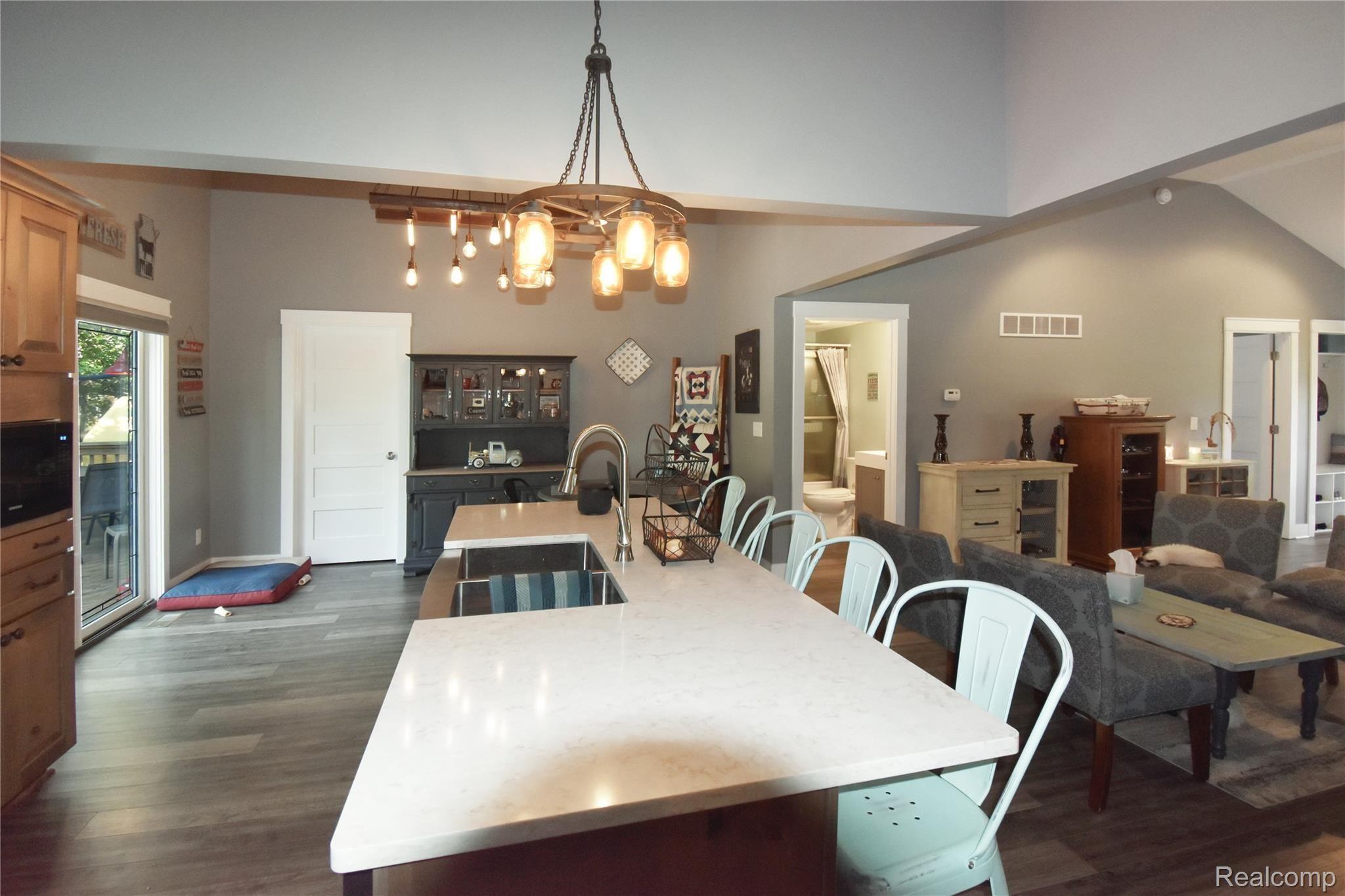 431 Deland Road Flushing, MI 48433 - Photo 17 of 29 DSC_0057.jpg