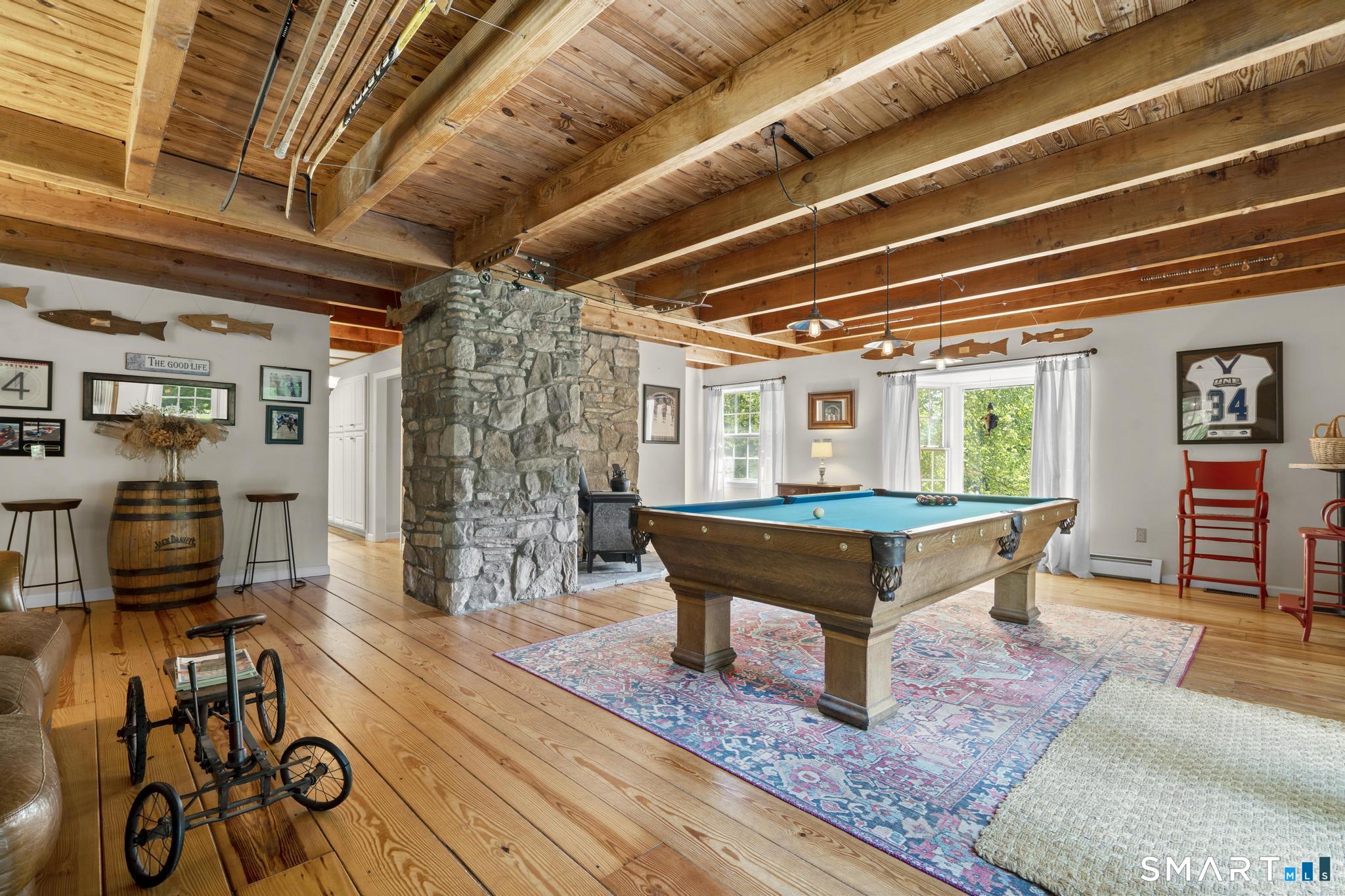 13 Woodchuck Hill Road Simsbury, CT 06092 - Photo 8 of 40 Gallery Image 8