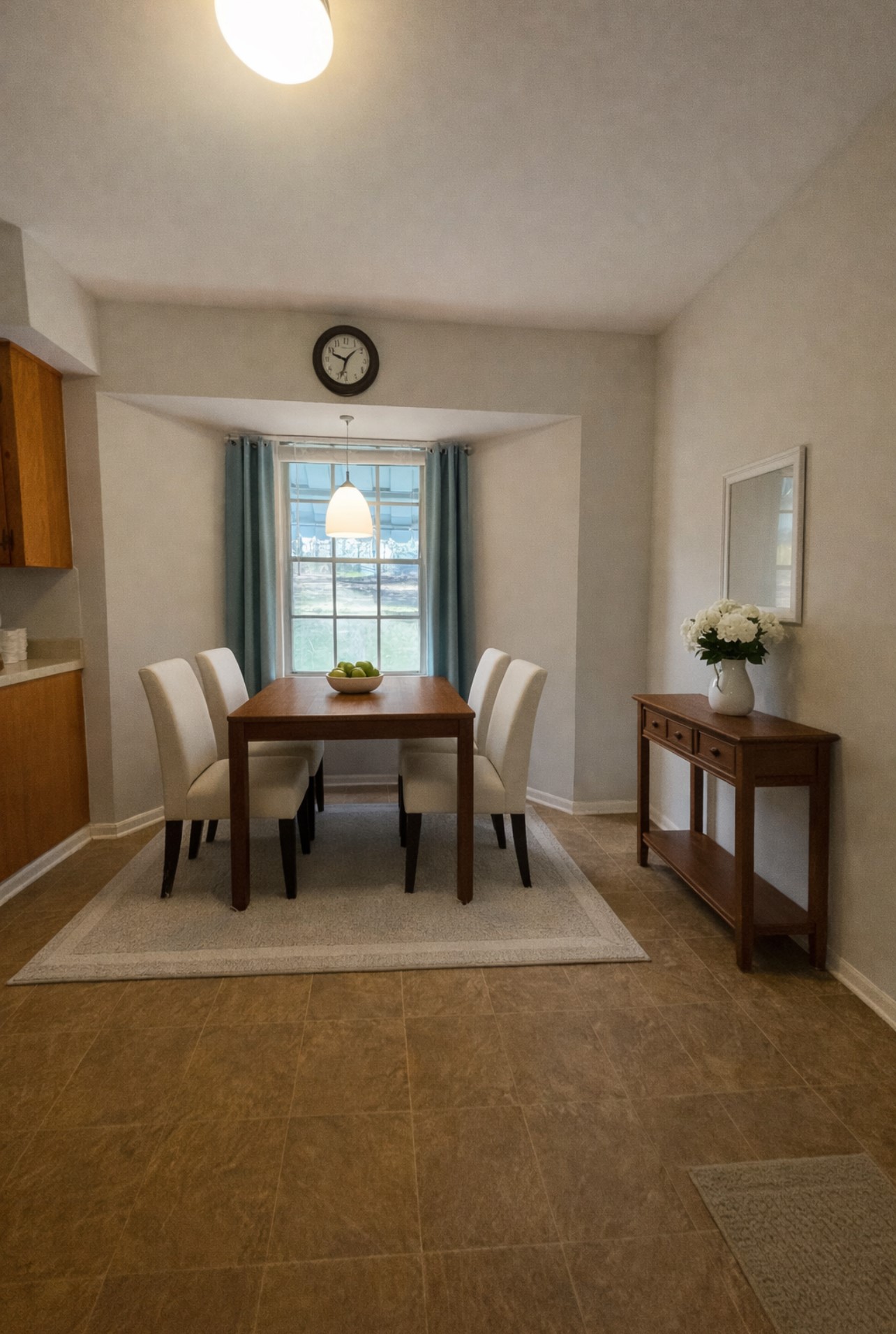 490 Cemetery Road Coldspring, TX 77331 - Photo 8 of 24 Virtually Staged Dining