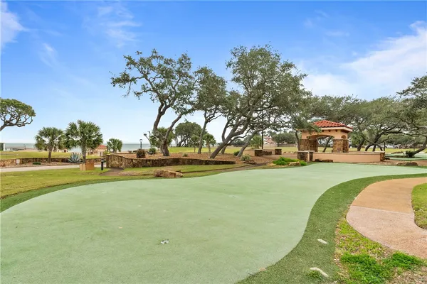 $624,500 | 1502 Royal Oaks Trail, Unit 1502, Rockport, TX 78382