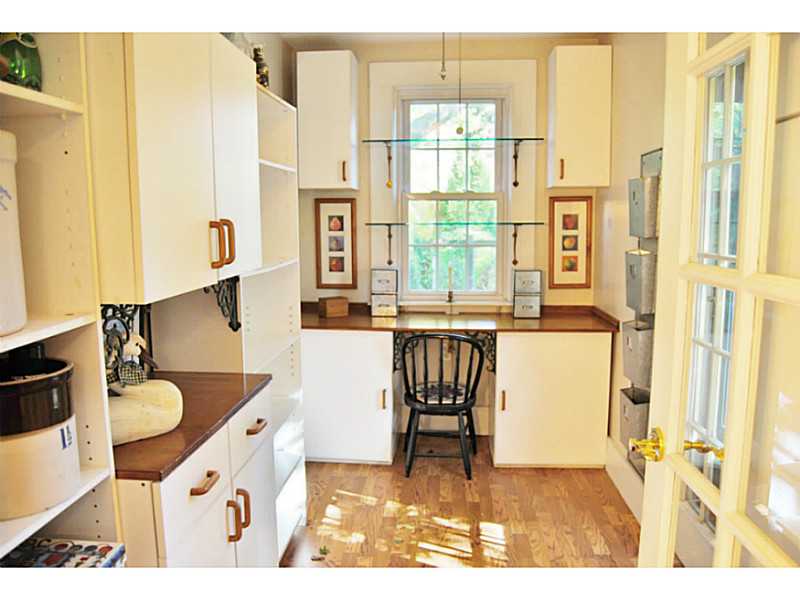6 Sunset Road Bristol, RI 02809 - Photo 14 of 22 Other. office/craft room/etc.