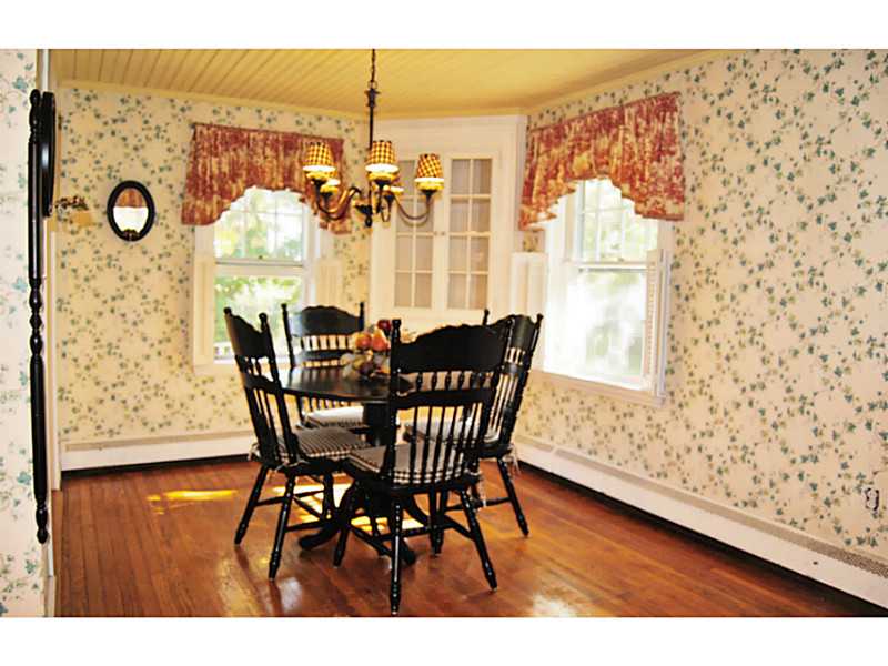 6 Sunset Road Bristol, RI 02809 - Photo 7 of 22 Dining Room. Featured corner cupboard