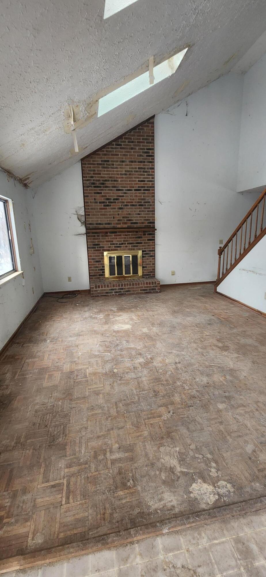 3592 Watt Road Columbus, OH 43230 - Photo 5 of 21 20260211_152630