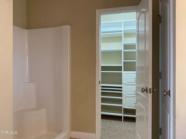 $2,500 | 122 Azalea Ridge, Johnson City, TN 37601