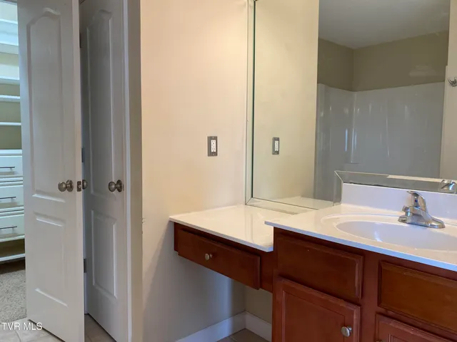 $2,500 | 122 Azalea Ridge, Johnson City, TN 37601