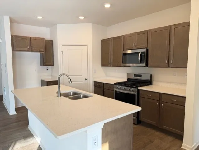 $342,000 | 6321 Aspen Lane, Wonder Lake, IL 60097