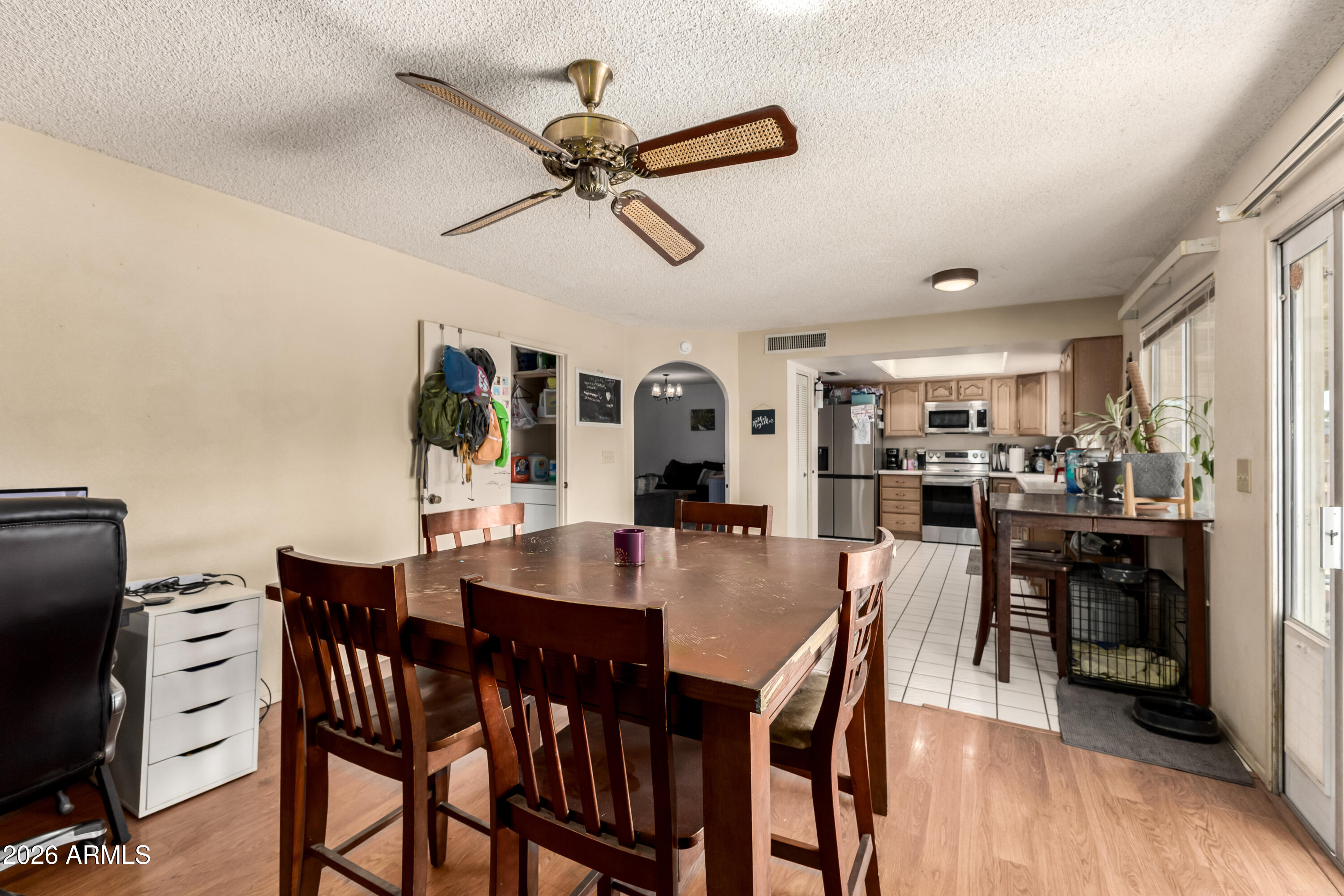 4415 West Calavar Road Glendale, AZ 85306 - Photo 11 of 29 VIEW 3