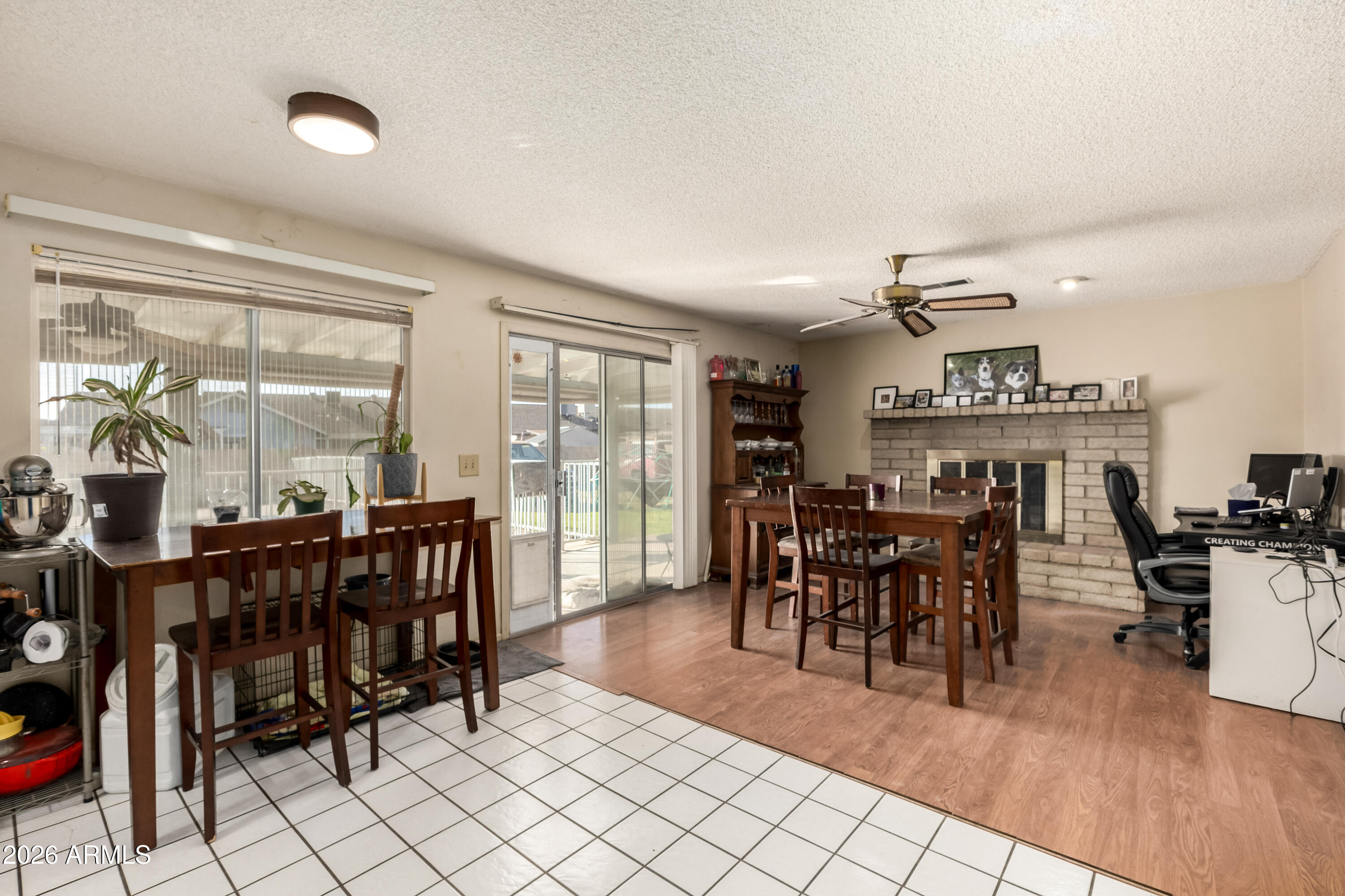 4415 West Calavar Road Glendale, AZ 85306 - Photo 9 of 29 FAMILY ROOM