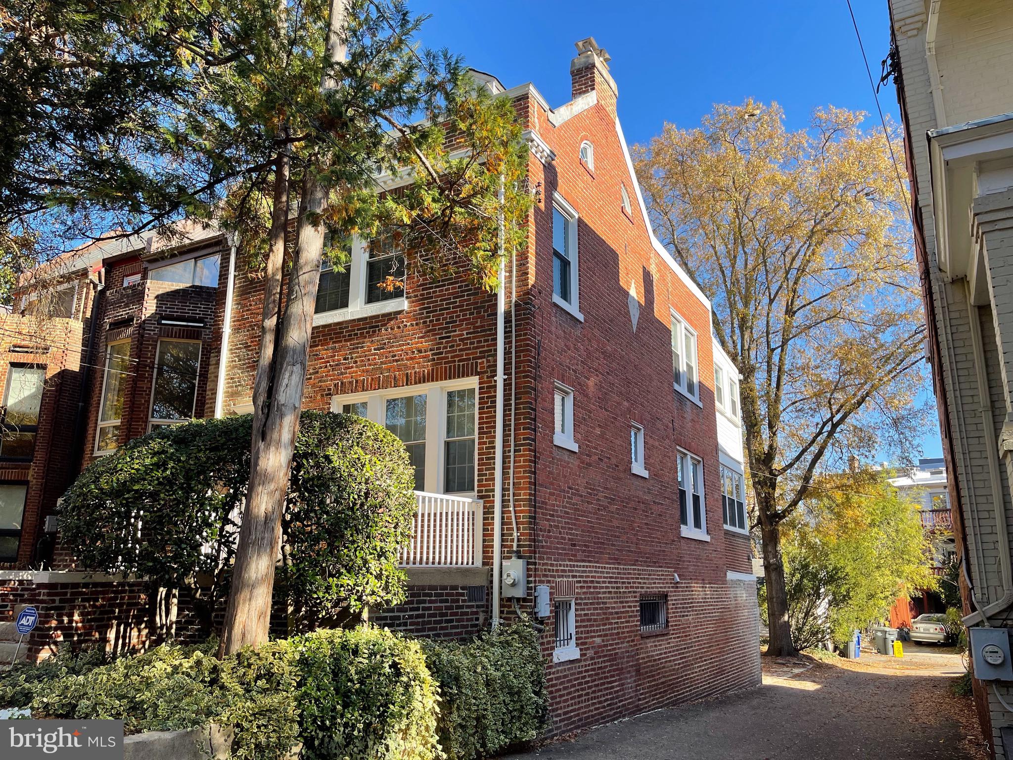 2423 Tunlaw Road Northwest Washington, DC 20007 - Photo 3 of 6 Gallery Image 3