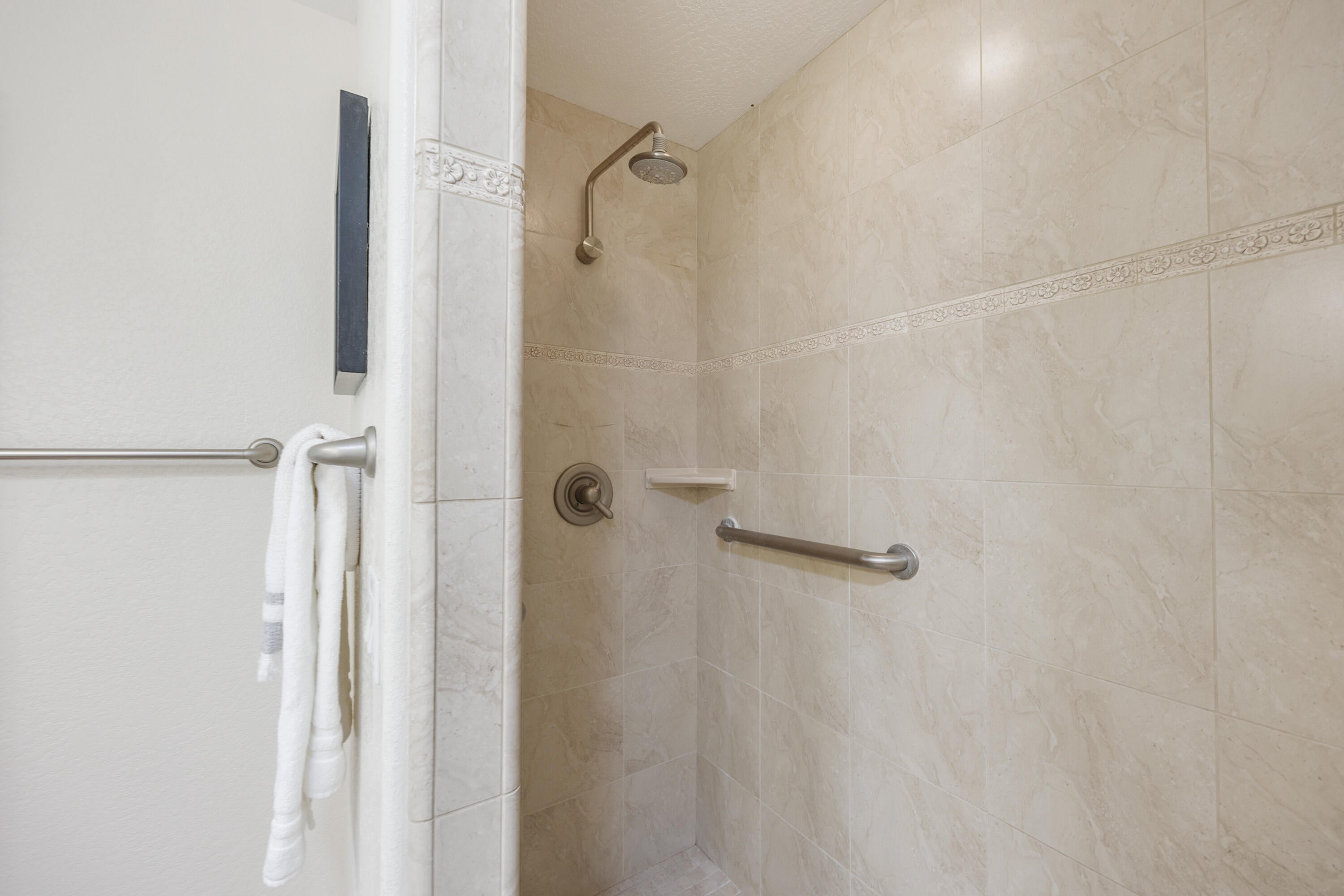 124 Walnut Place Phoenix, OR 97535 - Photo 25 of 56 APX_3476
