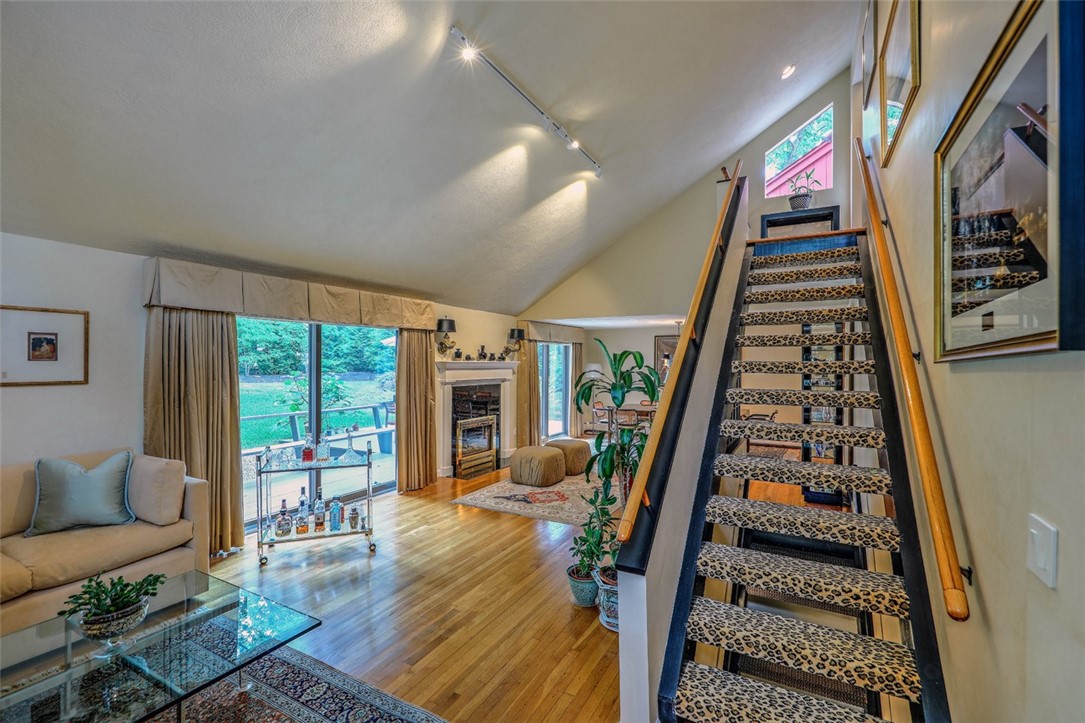 60 Rockridge Road Lincoln, RI 02865 - Photo 7 of 50 Gallery Image 7