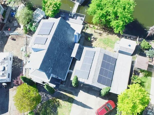 $325,000 | 13325 Everglade Boulevard, Clearlake Oaks, CA 95423