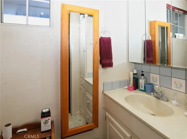 $325,000 | 13325 Everglade Boulevard, Clearlake Oaks, CA 95423