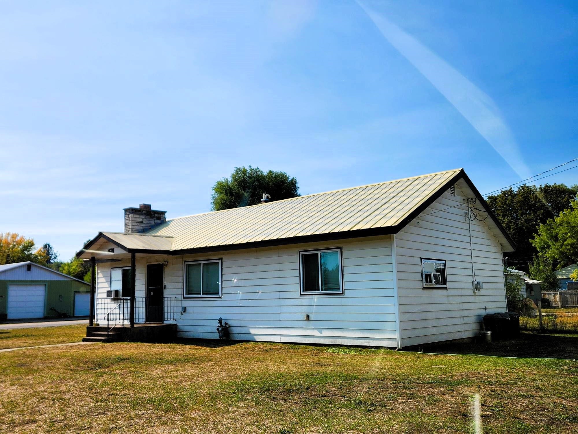 980 Kalmia Street Kettle Falls, WA 99141 - Photo 2 of 22