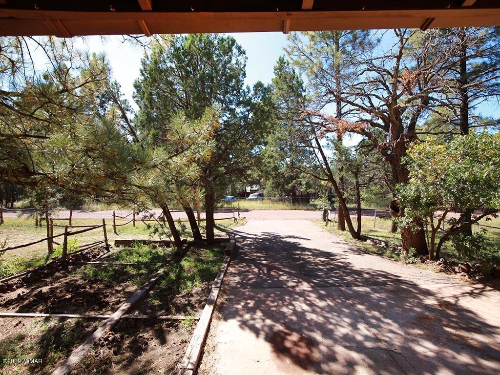 9298 Grizzly Bear Road Pinetop, AZ 85935 - Photo 12 of 39