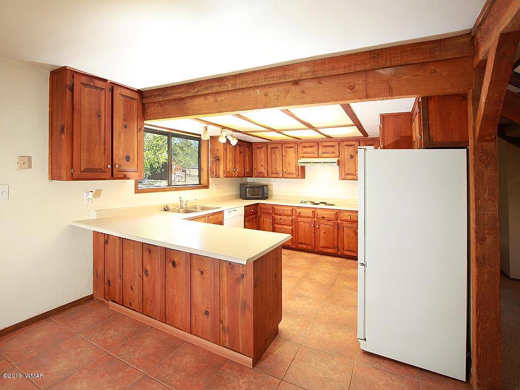 9298 Grizzly Bear Road Pinetop, AZ 85935 - Photo 16 of 39