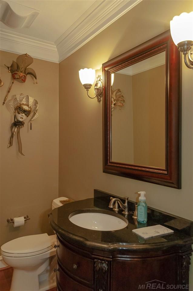 74 Lewiston Road Grosse Pointe Farms, MI 48236 - Photo 22 of 67