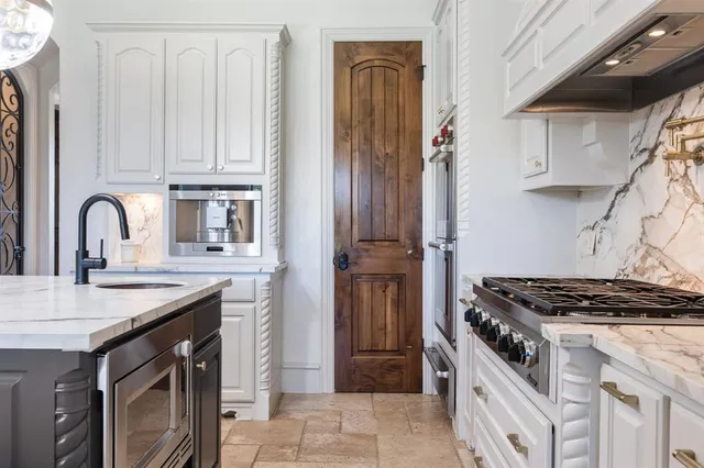 $2,025,000 | 1311 Appaloosa Circle, Bartonville, TX 76226