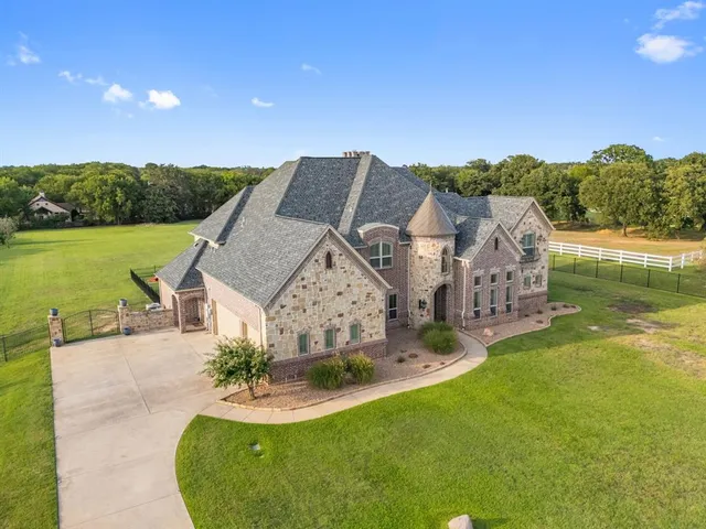 $2,025,000 | 1311 Appaloosa Circle, Bartonville, TX 76226