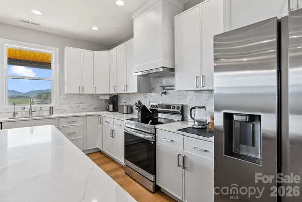 $699,000 | 5 Agape Acrs Drive, Leicester, NC 28748