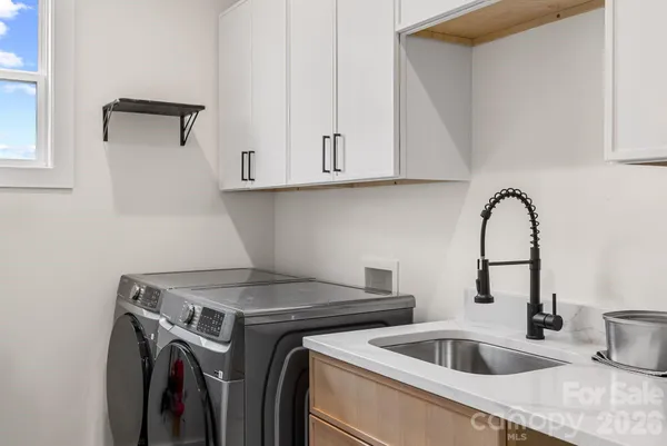 $699,000 | 5 Agape Acrs Drive, Leicester, NC 28748