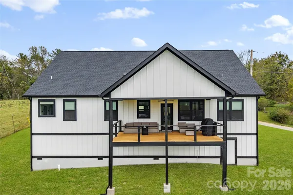 $699,000 | 5 Agape Acrs Drive, Leicester, NC 28748