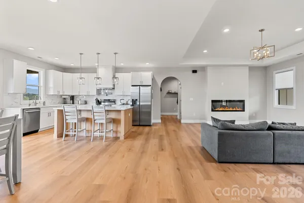 $699,000 | 5 Agape Acrs Drive, Leicester, NC 28748