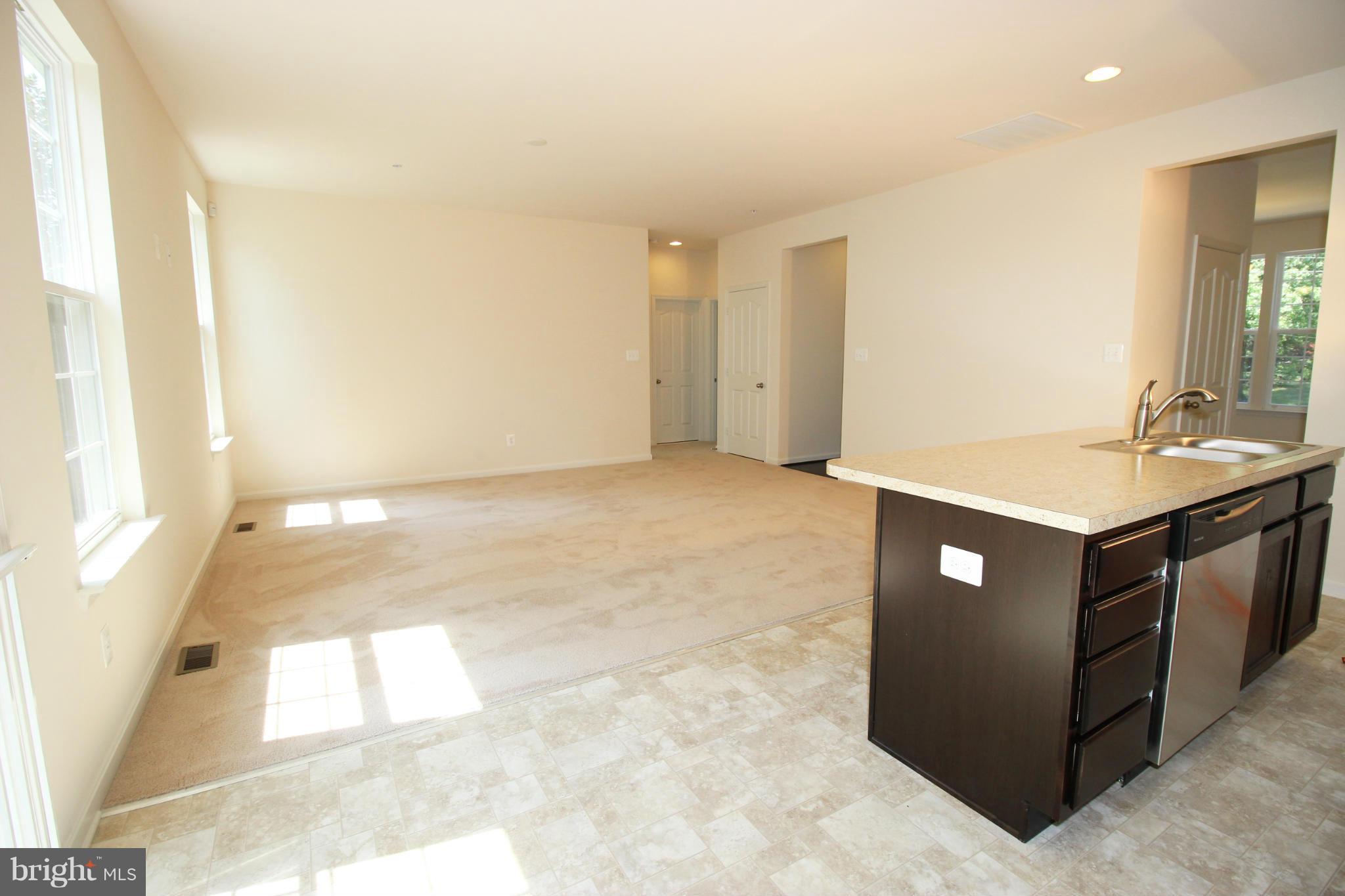 2305 Shannon Road Edgewood, MD 21040 - Photo 6 of 25 Living Room