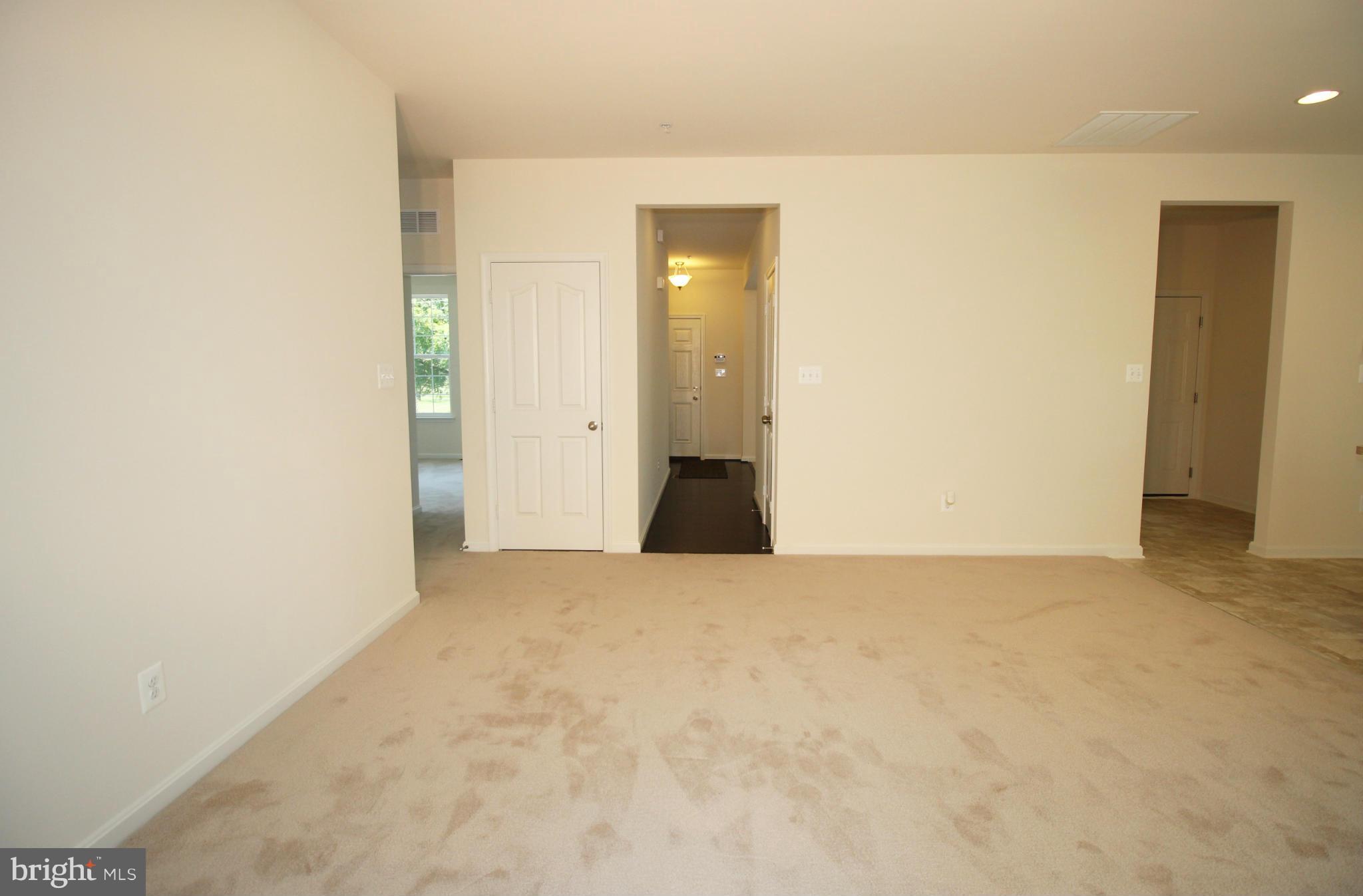 2305 Shannon Road Edgewood, MD 21040 - Photo 10 of 25 Living Room