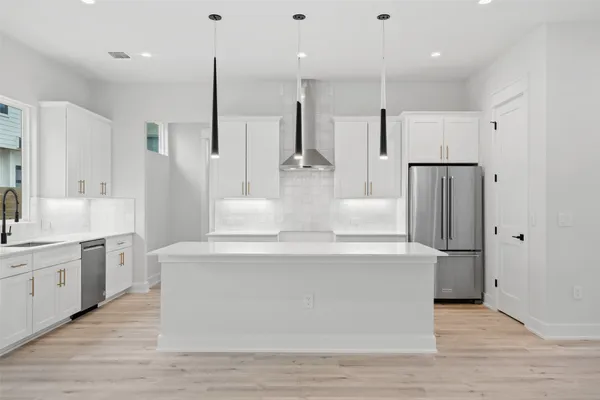 $3,800 | 2713 Bristol Drive, Unit 1, Austin, TX 78723