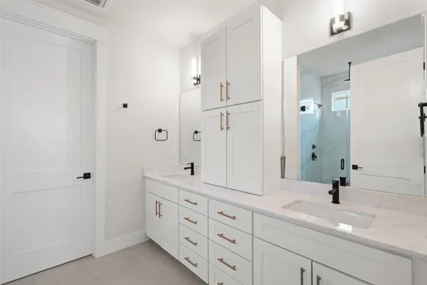 $3,800 | 2713 Bristol Drive, Unit 1, Austin, TX 78723