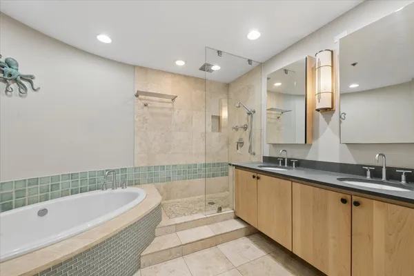 $439,000 | 161 West Harrison Street, Unit 901, Chicago, IL 60605