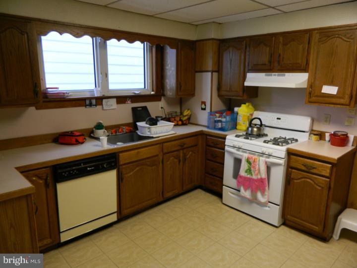 311 Filmore Street Riverside, NJ 08075 - Photo 4 of 15 Kitchen