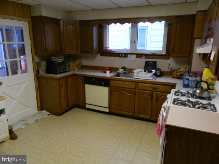 311 Filmore Street Riverside, NJ 08075 - Photo 5 of 15 Kitchen