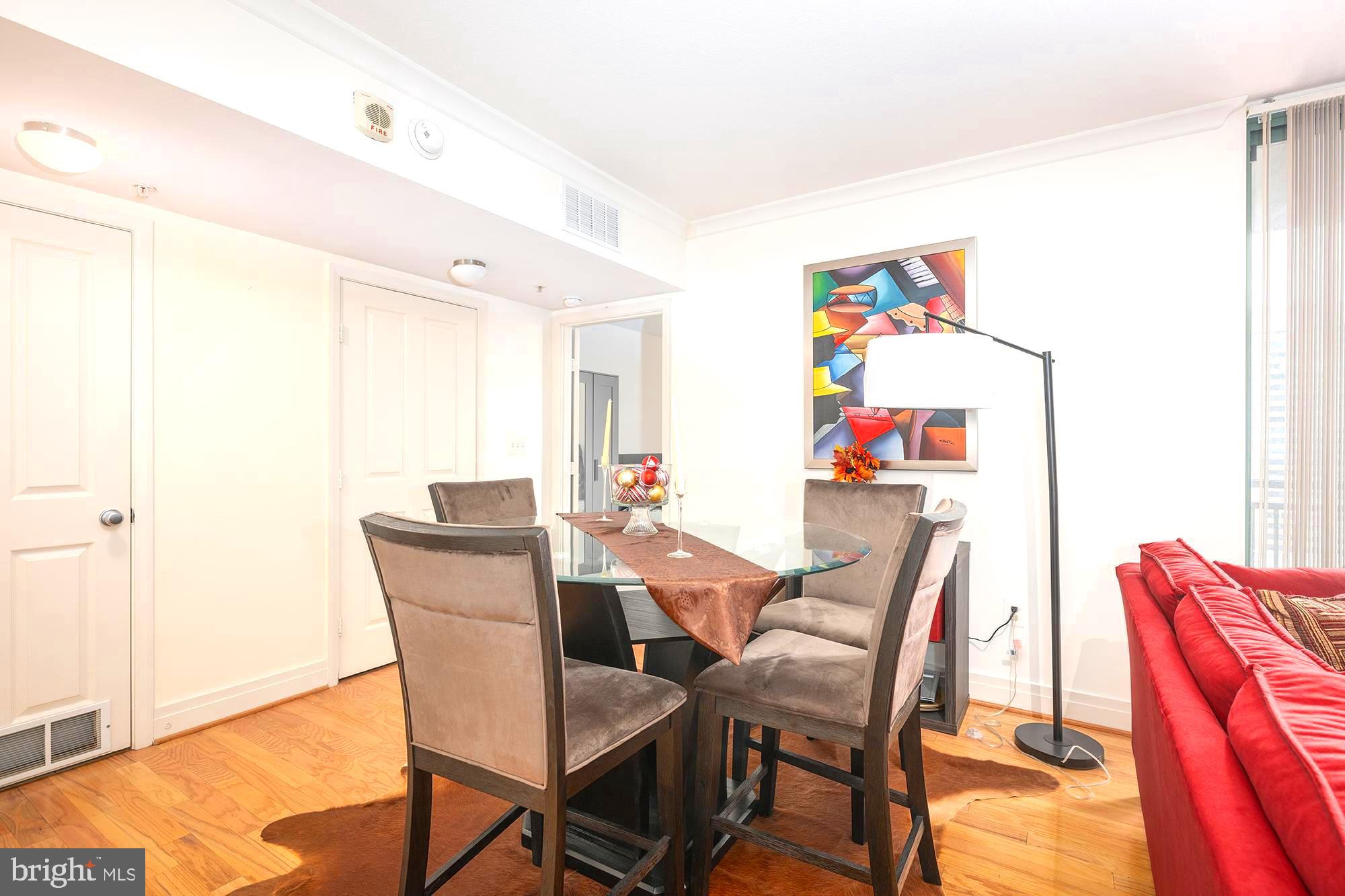414 Water Street, Unit 2315 Baltimore, MD 21202 - Photo 6 of 31 Separate dining area