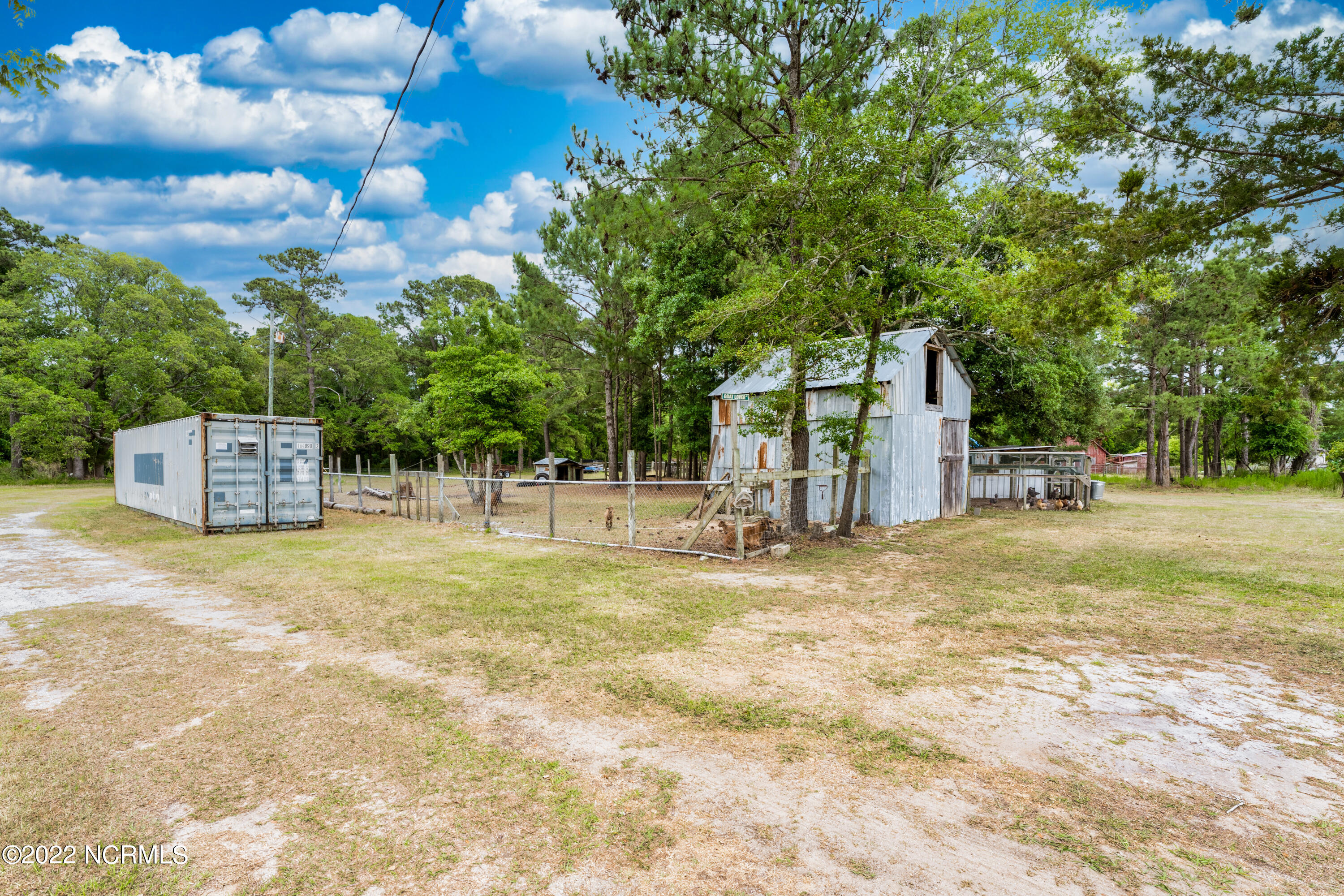 5301 Peden Point Road Wilmington, NC 28409 - Photo 29 of 40 Backyard pic 2