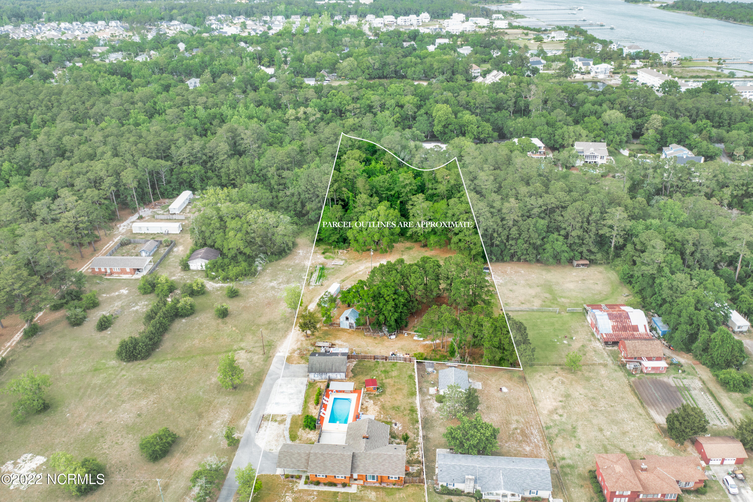5301 Peden Point Road Wilmington, NC 28409 - Photo 5 of 40 1005