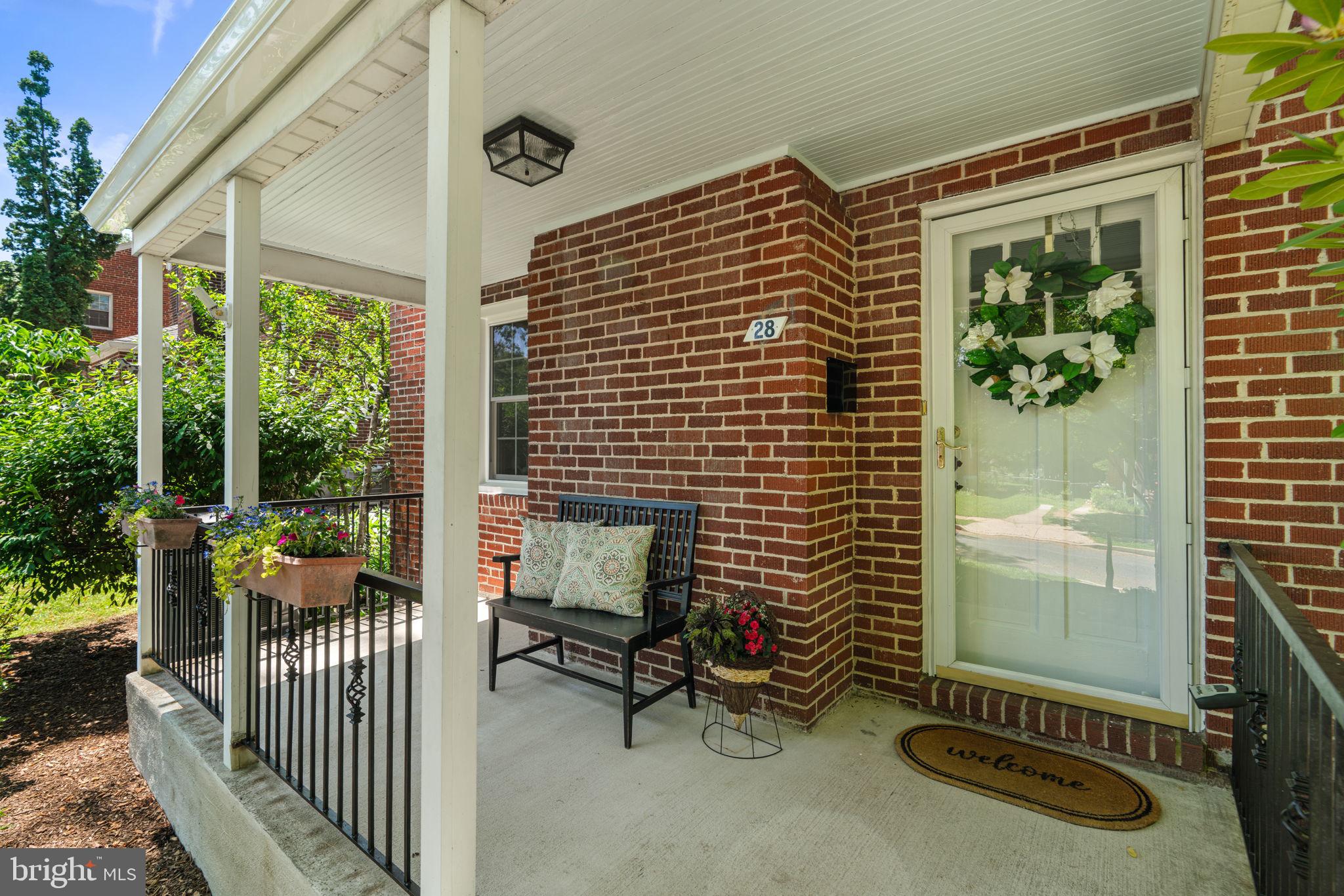 28 Dunmore Road Baltimore, MD 21228 - Photo 4 of 54 Welcoming front porch