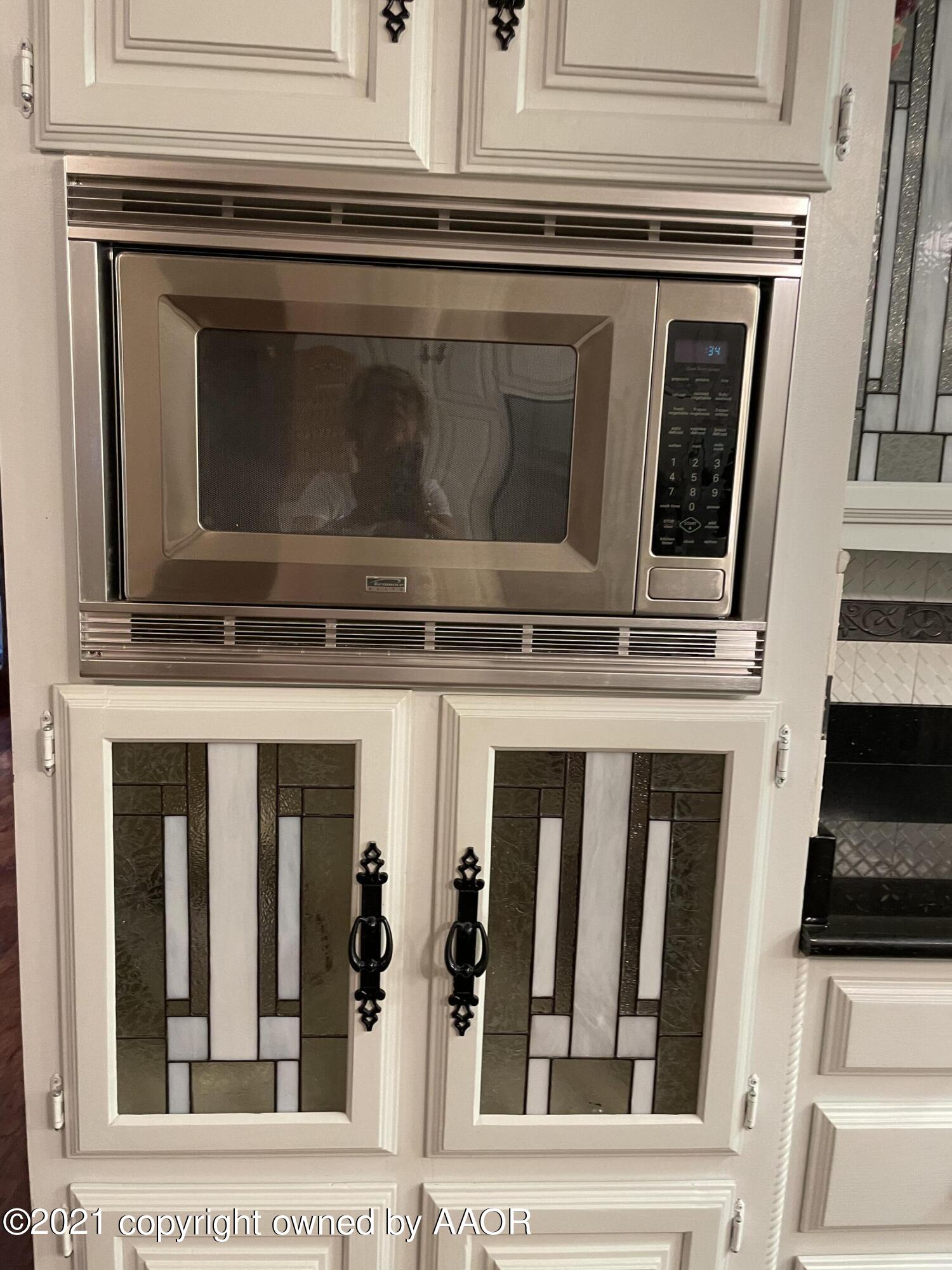 3 Sandstone Drive Borger, TX 79007 - Photo 17 of 74 72972439-066E-4924-9033-037251A3B15A