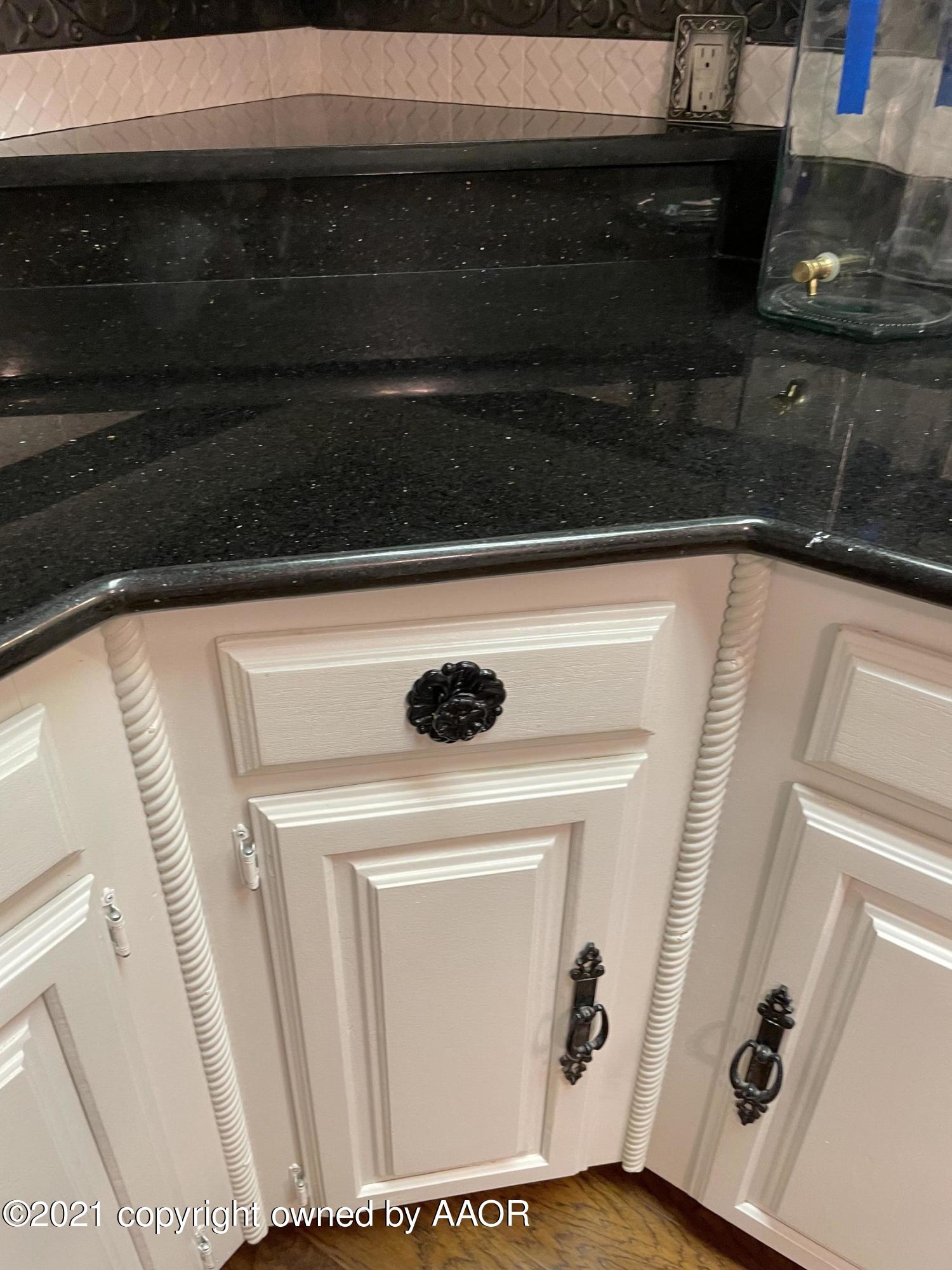 3 Sandstone Drive Borger, TX 79007 - Photo 19 of 74 BC3E3D39-9D90-44B8-BA12-9A1E7DA6F9F2