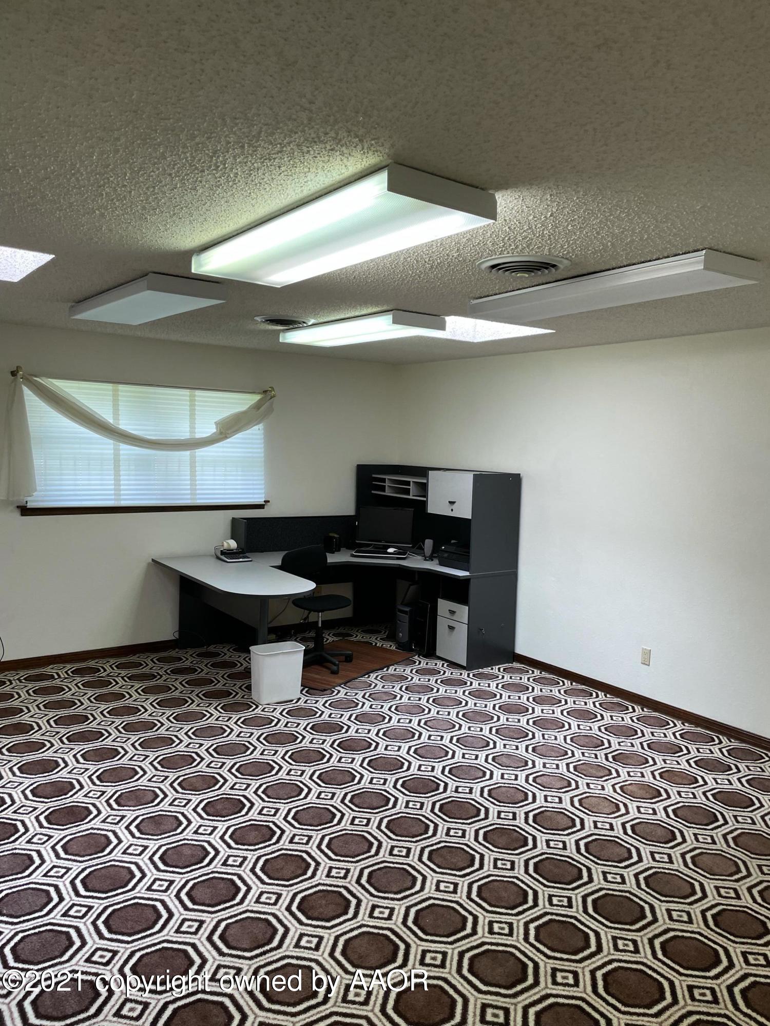 3 Sandstone Drive Borger, TX 79007 - Photo 39 of 74 F408C59D-E803-484A-A03B-62C37E6EA039